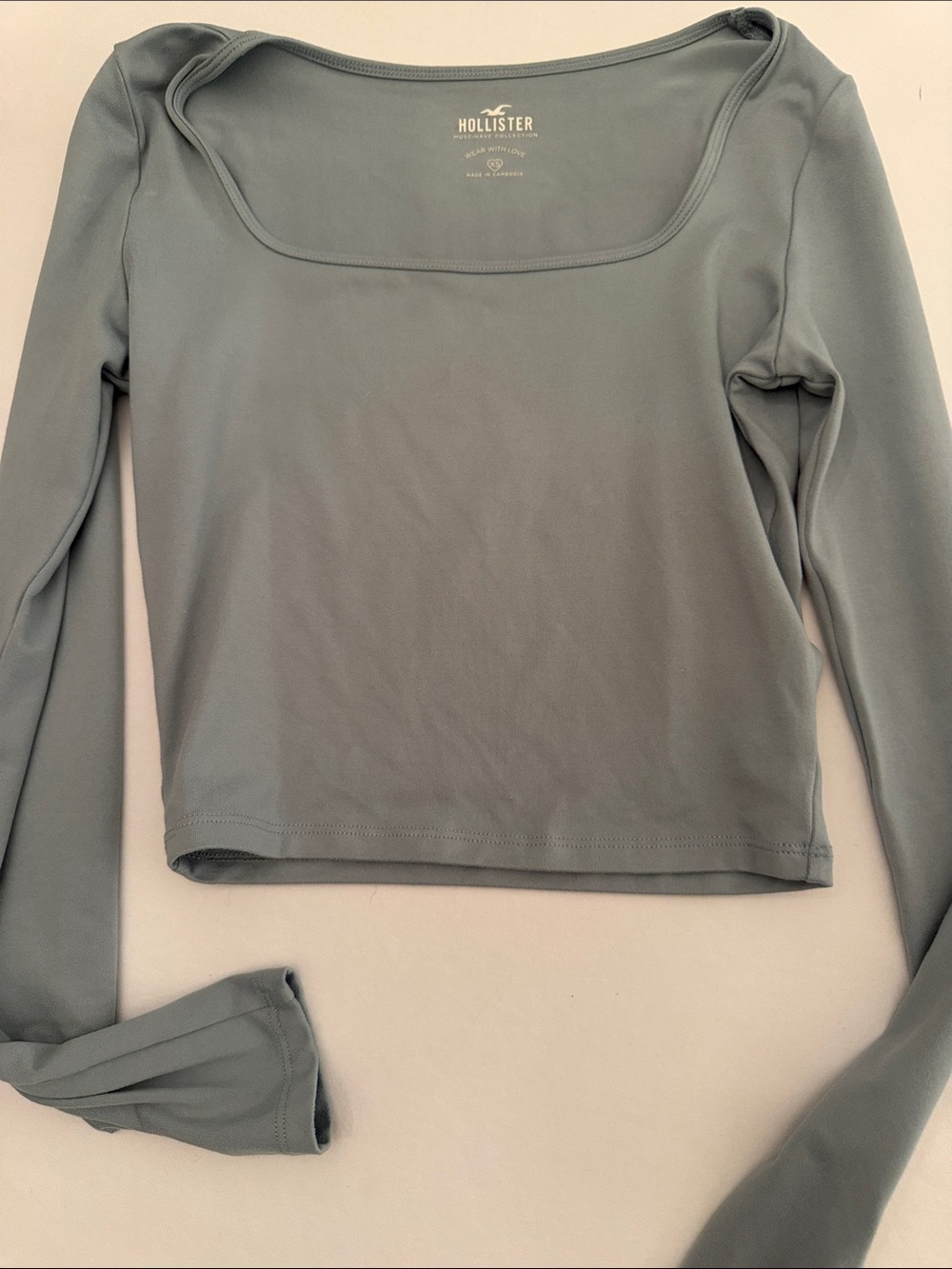 Hollister Cropped Square-Neck Long Sleeve Top in Sage-XS
